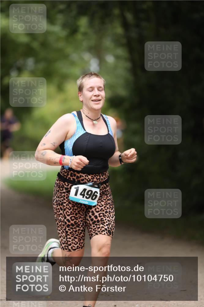 30.08.2026 - Elbe Triathlon Hamburg Antke Förster http://msf.ph/oto/10104750 30.08.2026 11:56:22 Laufen 1496 meine-sportfotos.de