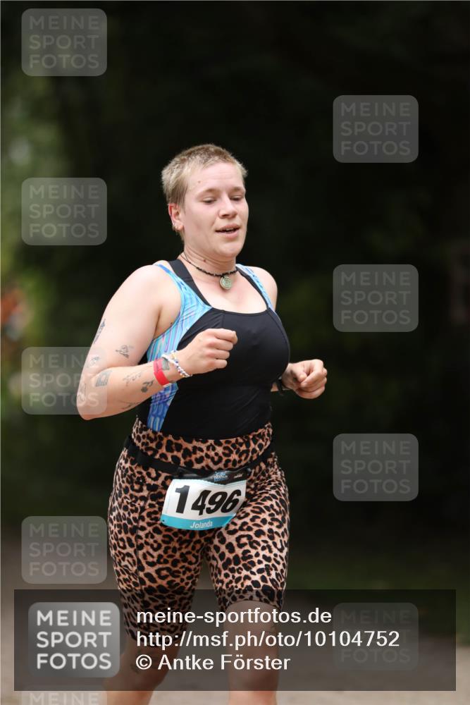 30.08.2026 - Elbe Triathlon Hamburg Antke Förster http://msf.ph/oto/10104752 30.08.2026 11:56:23 Laufen 1496 meine-sportfotos.de
