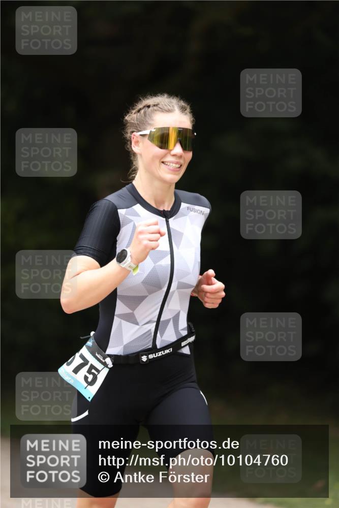 30.08.2026 - Elbe Triathlon Hamburg Antke Förster http://msf.ph/oto/10104760 30.08.2026 11:56:26 Laufen 75 meine-sportfotos.de