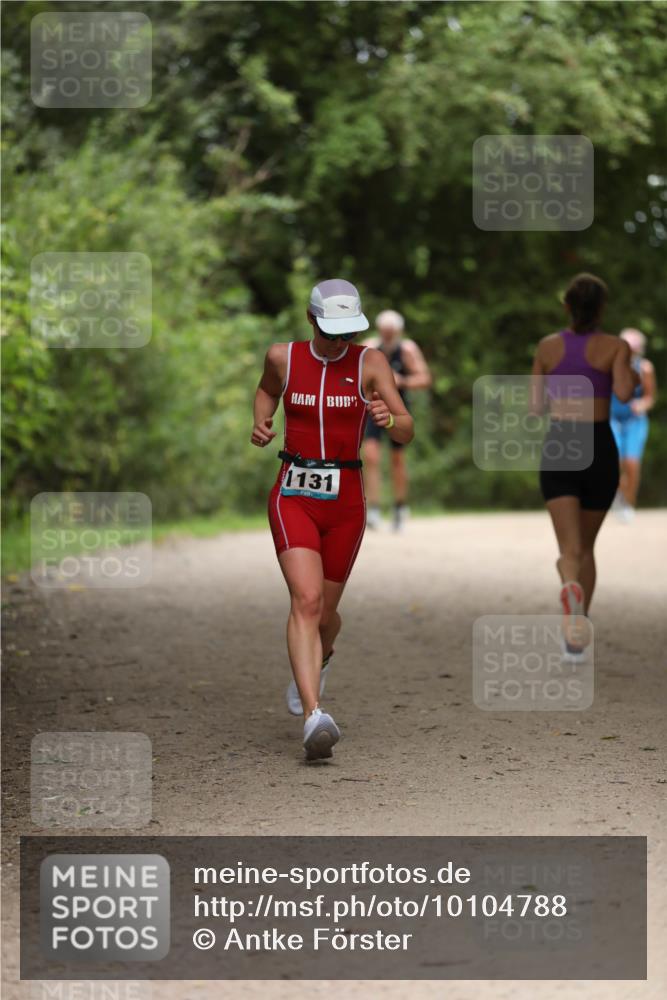 30.08.2026 - Elbe Triathlon Hamburg Antke Förster http://msf.ph/oto/10104788 30.08.2026 11:57:20 Laufen 1131 meine-sportfotos.de