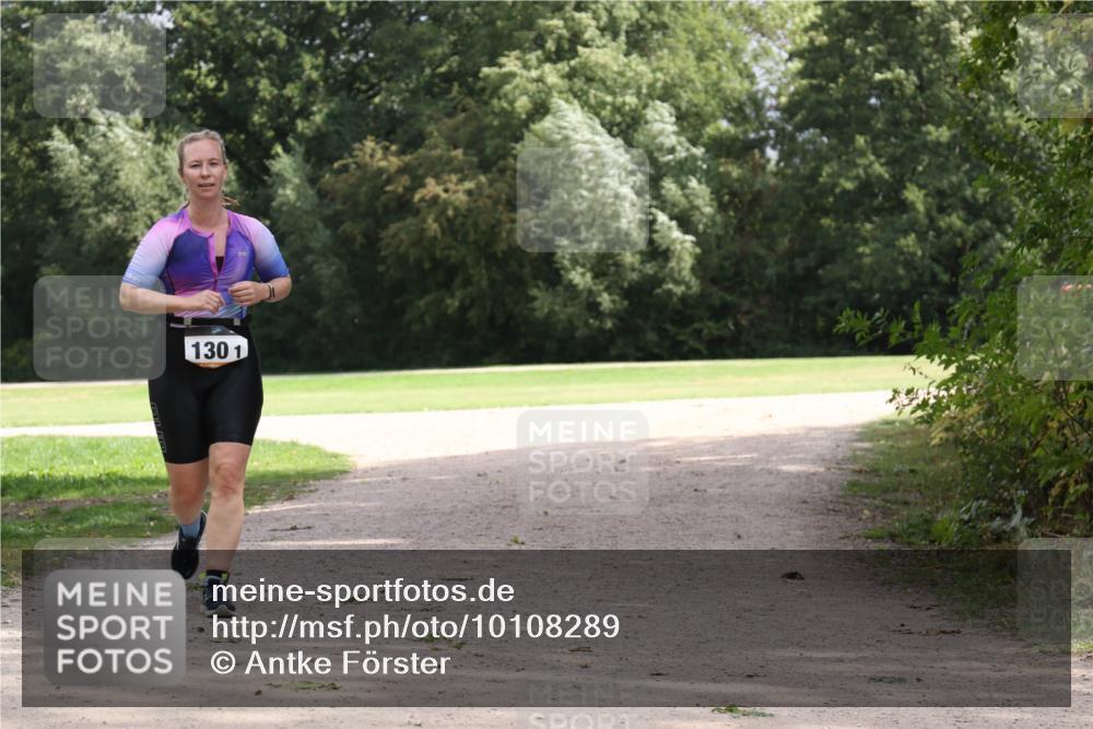 30.08.2026 - Elbe Triathlon Hamburg Antke Förster http://msf.ph/oto/10108289 30.08.2026 14:33:09 Laufen 130, 1 meine-sportfotos.de