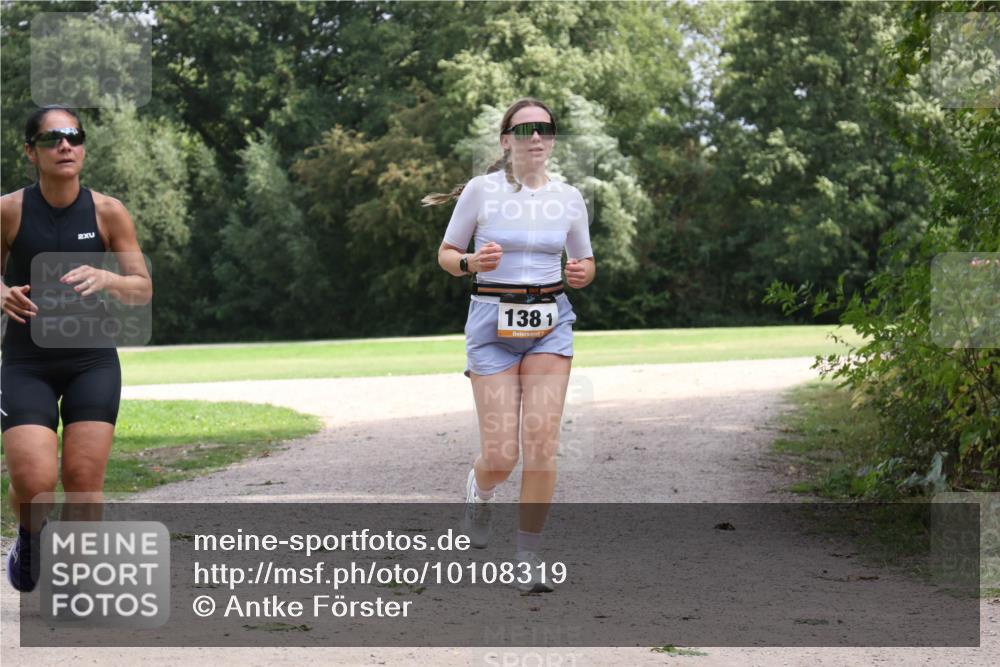 30.08.2026 - Elbe Triathlon Hamburg Antke Förster http://msf.ph/oto/10108319 30.08.2026 14:34:07 Laufen 2, 1381, 7 meine-sportfotos.de