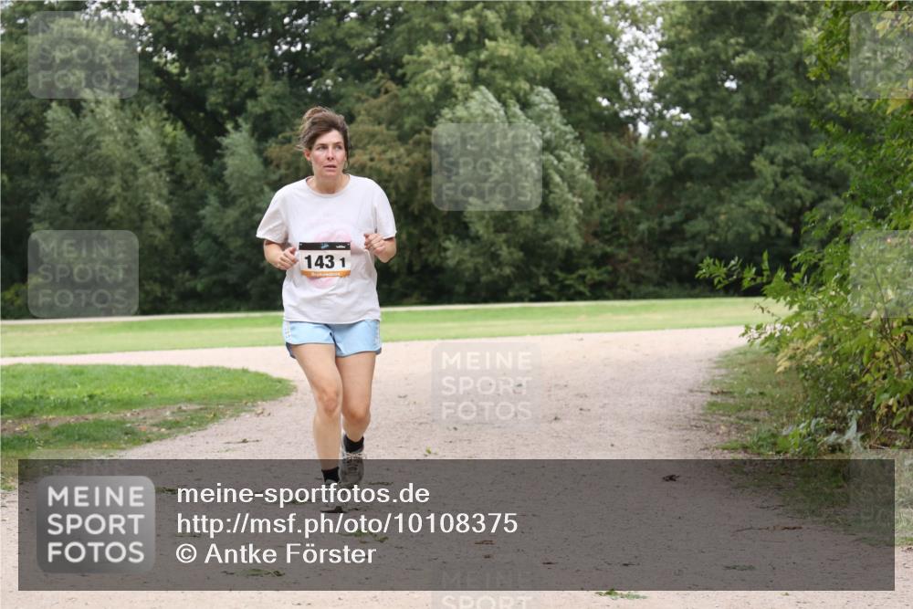 30.08.2026 - Elbe Triathlon Hamburg Antke Förster http://msf.ph/oto/10108375 30.08.2026 14:44:46 Laufen 143, 1 meine-sportfotos.de