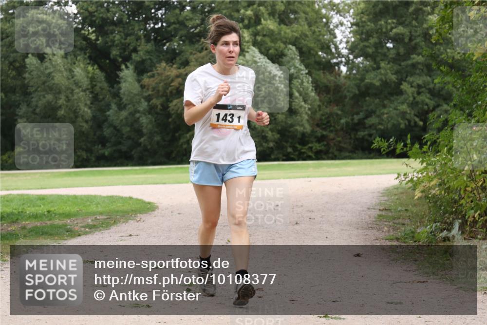 30.08.2026 - Elbe Triathlon Hamburg Antke Förster http://msf.ph/oto/10108377 30.08.2026 14:44:47 Laufen 1431 meine-sportfotos.de