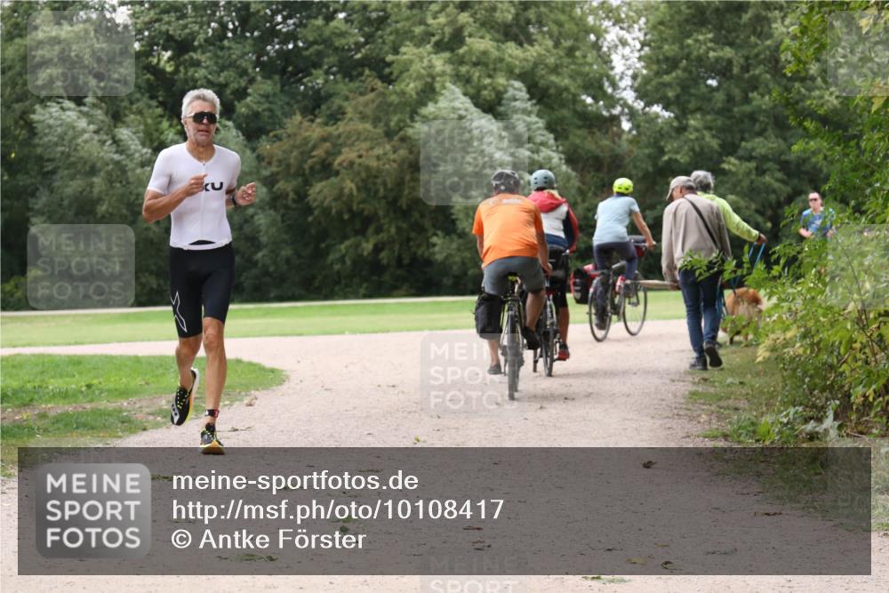 30.08.2026 - Elbe Triathlon Hamburg Antke Förster http://msf.ph/oto/10108417 30.08.2026 14:58:17 Laufen  meine-sportfotos.de