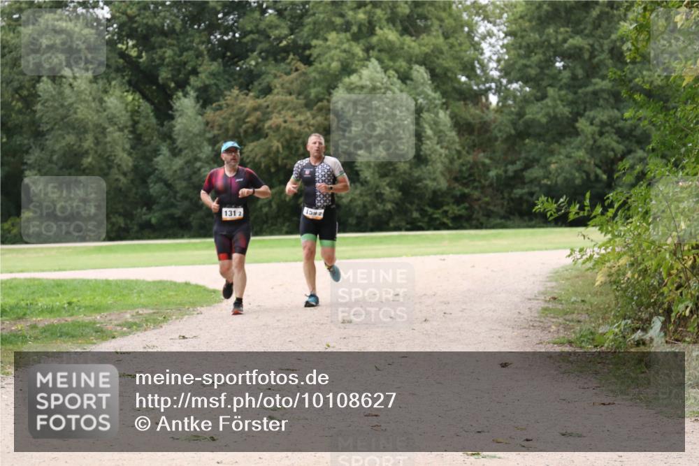 30.08.2026 - Elbe Triathlon Hamburg Antke Förster http://msf.ph/oto/10108627 30.08.2026 15:05:25 Laufen 131, 2 meine-sportfotos.de