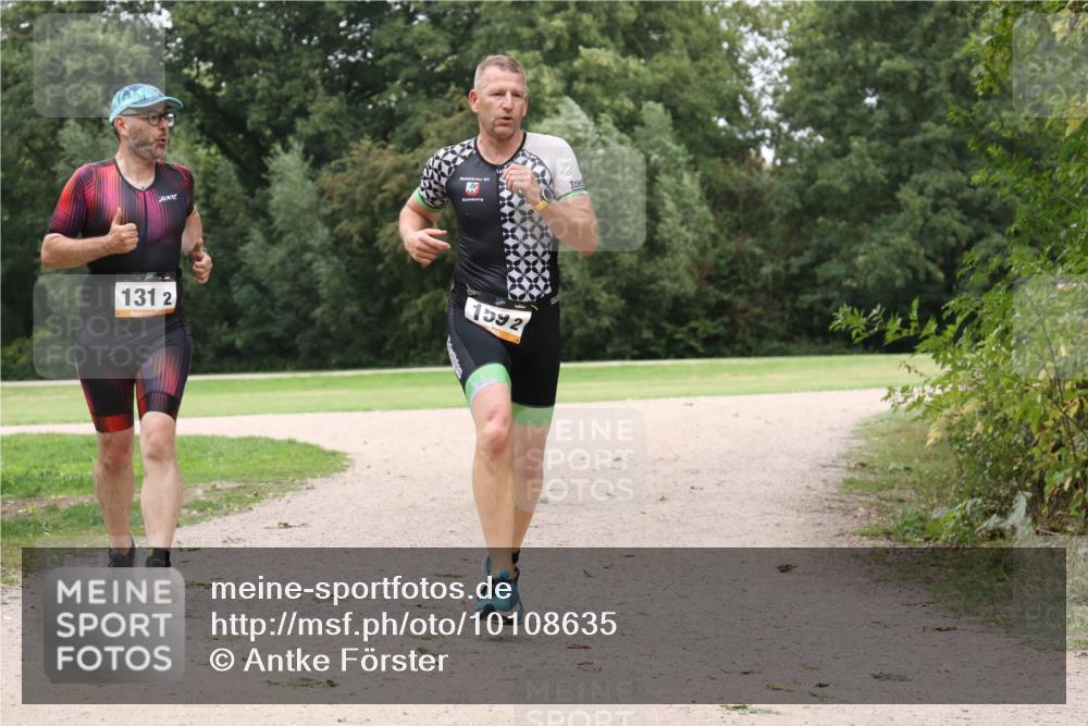 30.08.2026 - Elbe Triathlon Hamburg Antke Förster http://msf.ph/oto/10108635 30.08.2026 15:05:28 Laufen 131, 2, 1592 meine-sportfotos.de