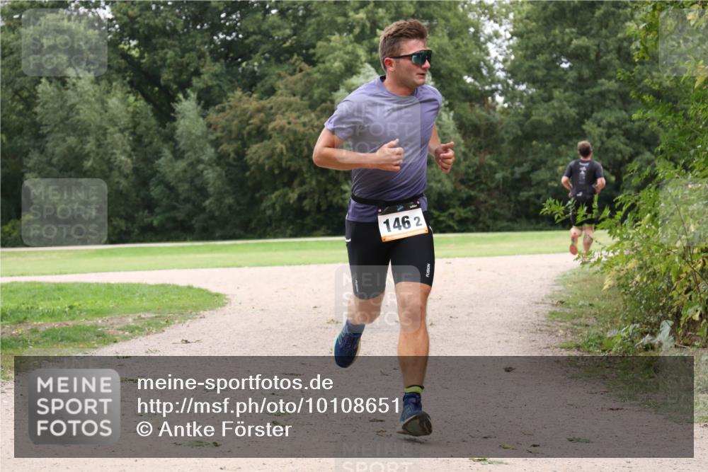 30.08.2026 - Elbe Triathlon Hamburg Antke Förster http://msf.ph/oto/10108651 30.08.2026 15:06:10 Laufen 146, 2 meine-sportfotos.de