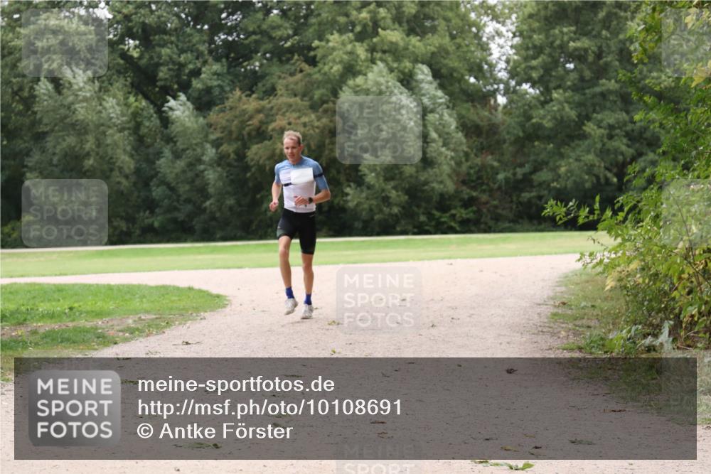 30.08.2026 - Elbe Triathlon Hamburg Antke Förster http://msf.ph/oto/10108691 30.08.2026 15:07:31 Laufen  meine-sportfotos.de