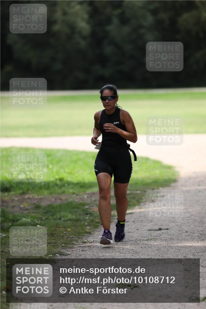 30.08.2026 - Elbe Triathlon Hamburg Antke Förster http://msf.ph/oto/10108712 30.08.2026 14:34:04 Laufen 2 meine-sportfotos.de
