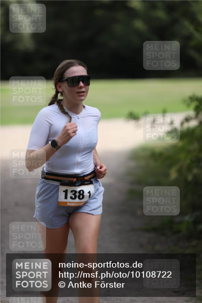 30.08.2026 - Elbe Triathlon Hamburg Antke Förster http://msf.ph/oto/10108722 30.08.2026 14:34:07 Laufen 1381 meine-sportfotos.de