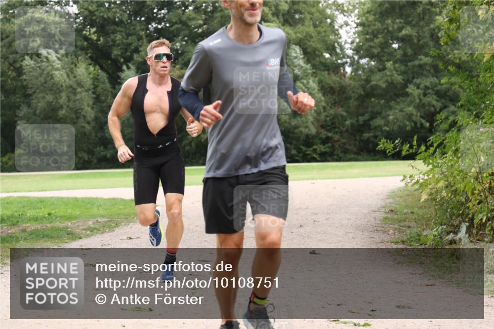 30.08.2026 - Elbe Triathlon Hamburg Antke Förster http://msf.ph/oto/10108751 30.08.2026 15:09:36 Laufen  meine-sportfotos.de