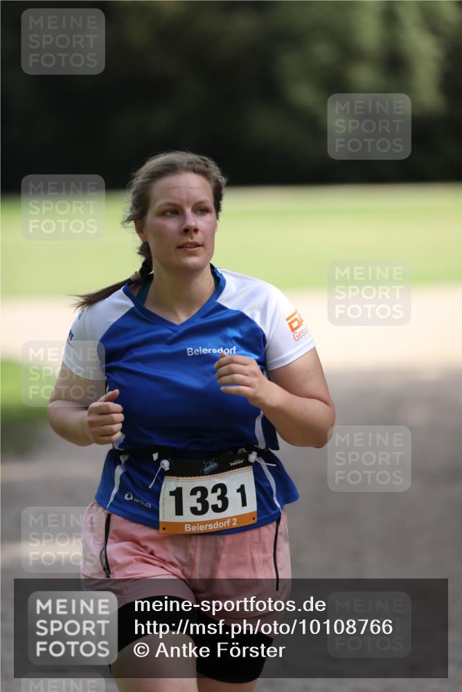30.08.2026 - Elbe Triathlon Hamburg Antke Förster http://msf.ph/oto/10108766 30.08.2026 14:37:07 Laufen 1331, 2 meine-sportfotos.de