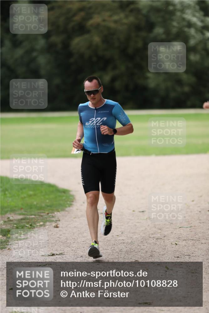 30.08.2026 - Elbe Triathlon Hamburg Antke Förster http://msf.ph/oto/10108828 30.08.2026 14:58:24 Laufen 3 meine-sportfotos.de