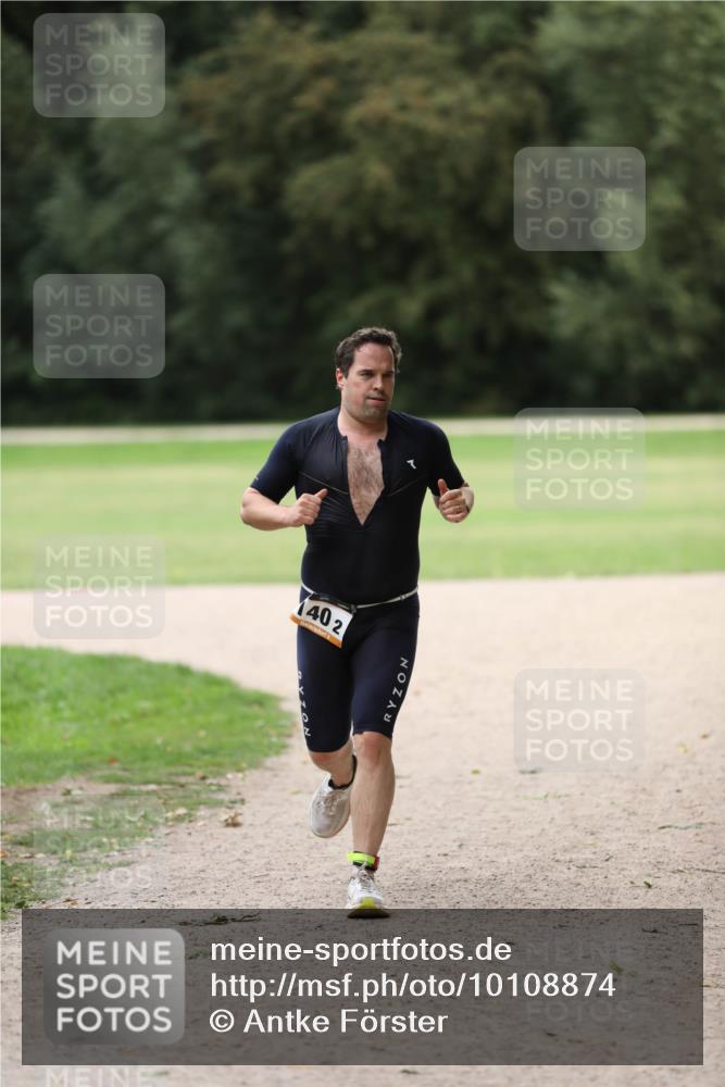 30.08.2026 - Elbe Triathlon Hamburg Antke Förster http://msf.ph/oto/10108874 30.08.2026 15:01:10 Laufen 402 meine-sportfotos.de