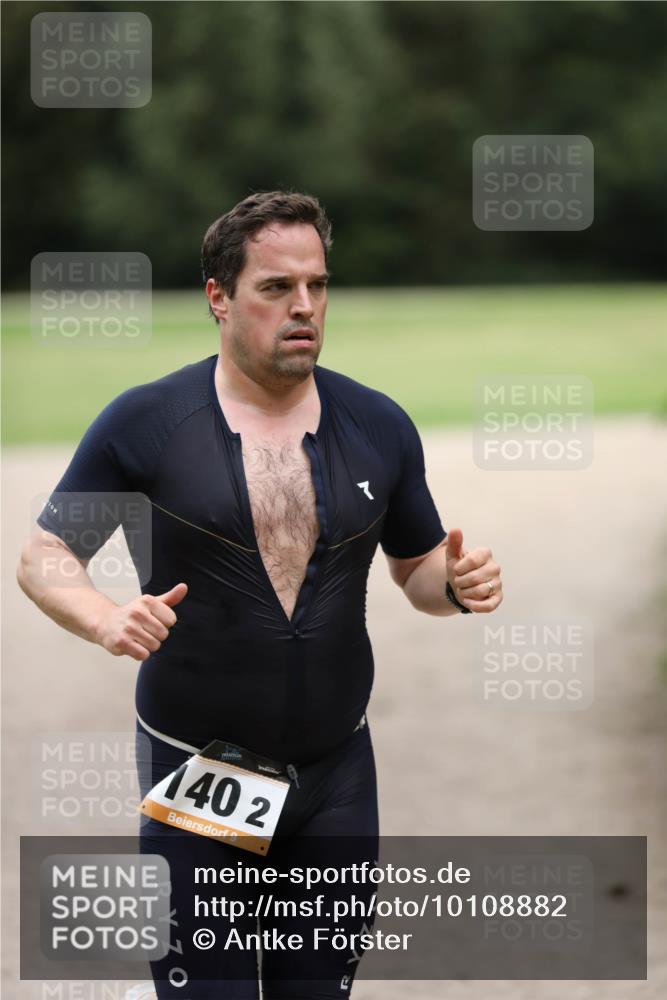 30.08.2026 - Elbe Triathlon Hamburg Antke Förster http://msf.ph/oto/10108882 30.08.2026 15:01:13 Laufen 7, 1, 40, 2, 9 meine-sportfotos.de