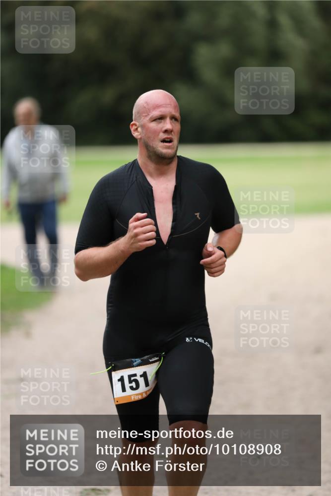 30.08.2026 - Elbe Triathlon Hamburg Antke Förster http://msf.ph/oto/10108908 30.08.2026 15:02:01 Laufen 151 meine-sportfotos.de