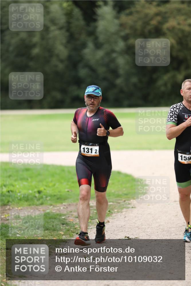 30.08.2026 - Elbe Triathlon Hamburg Antke Förster http://msf.ph/oto/10109032 30.08.2026 15:05:26 Laufen 131, 2, 1, 159 meine-sportfotos.de
