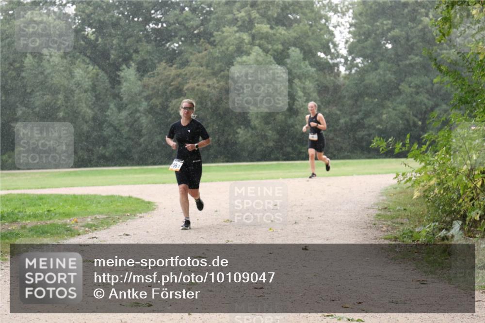 30.08.2026 - Elbe Triathlon Hamburg Antke Förster http://msf.ph/oto/10109047 30.08.2026 15:39:42 Laufen 59, 3 meine-sportfotos.de