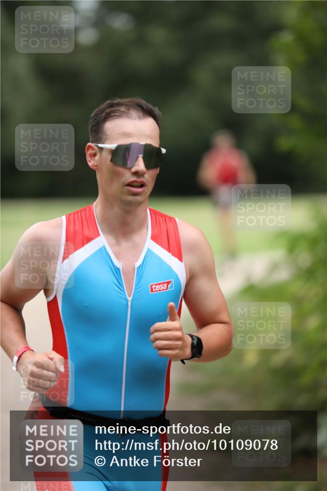 30.08.2026 - Elbe Triathlon Hamburg Antke Förster http://msf.ph/oto/10109078 30.08.2026 15:07:11 Laufen  meine-sportfotos.de