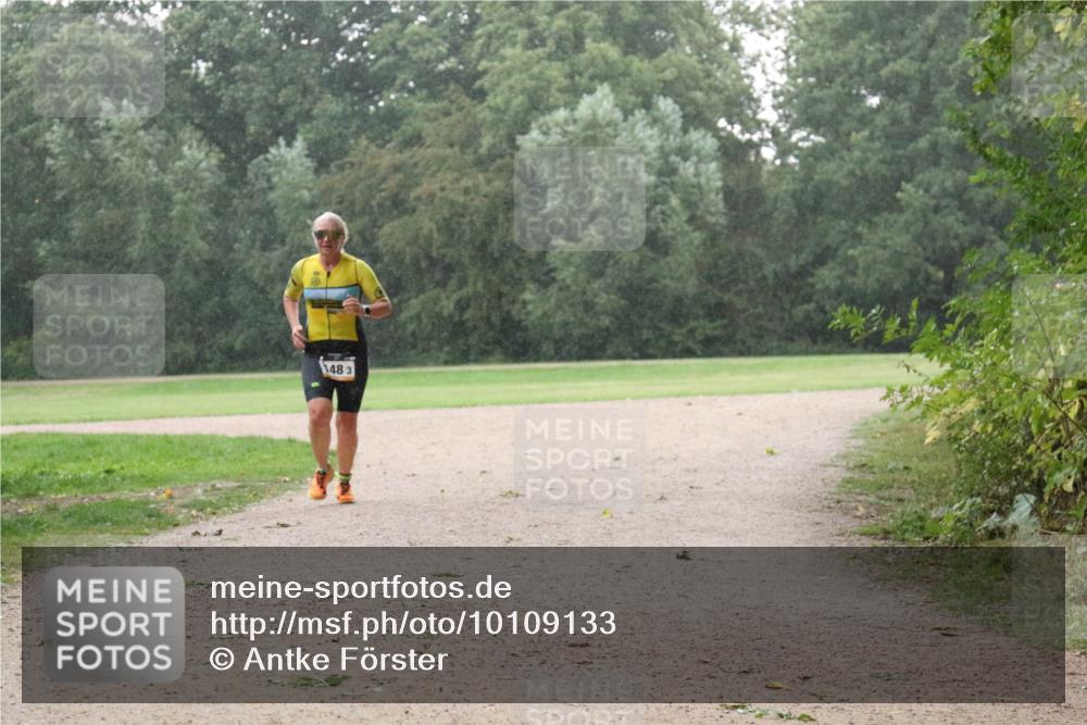 30.08.2026 - Elbe Triathlon Hamburg Antke Förster http://msf.ph/oto/10109133 30.08.2026 15:42:56 Laufen 148, 3 meine-sportfotos.de