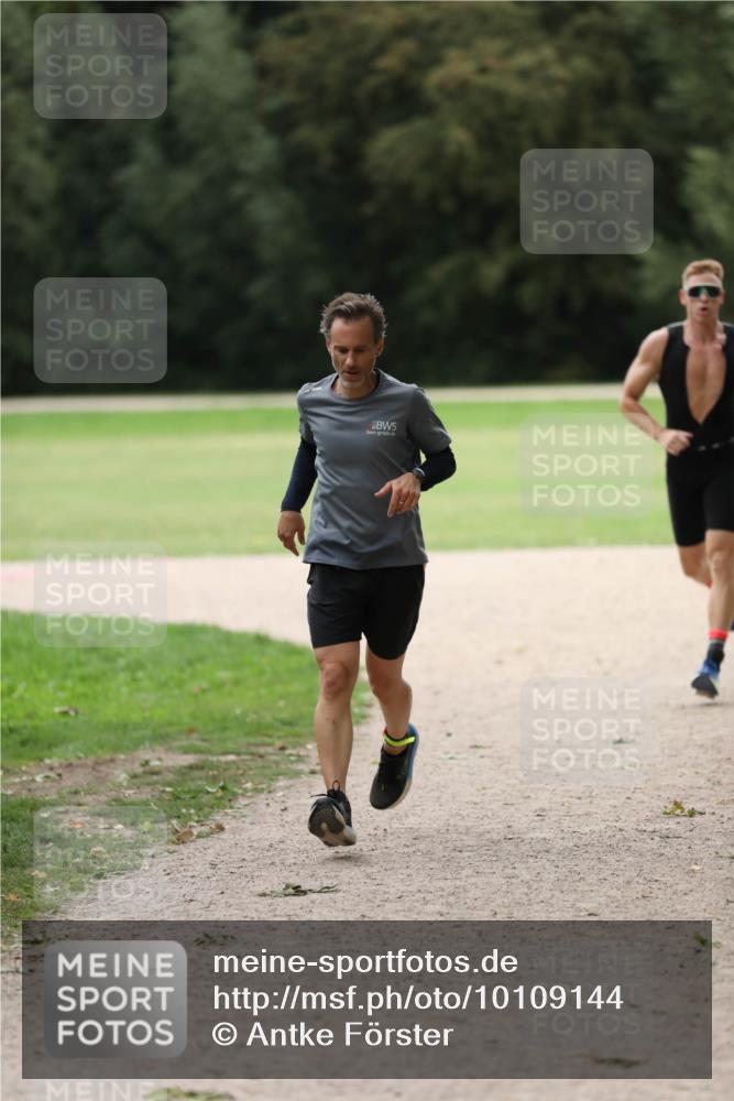 30.08.2026 - Elbe Triathlon Hamburg Antke Förster http://msf.ph/oto/10109144 30.08.2026 15:09:32 Laufen  meine-sportfotos.de