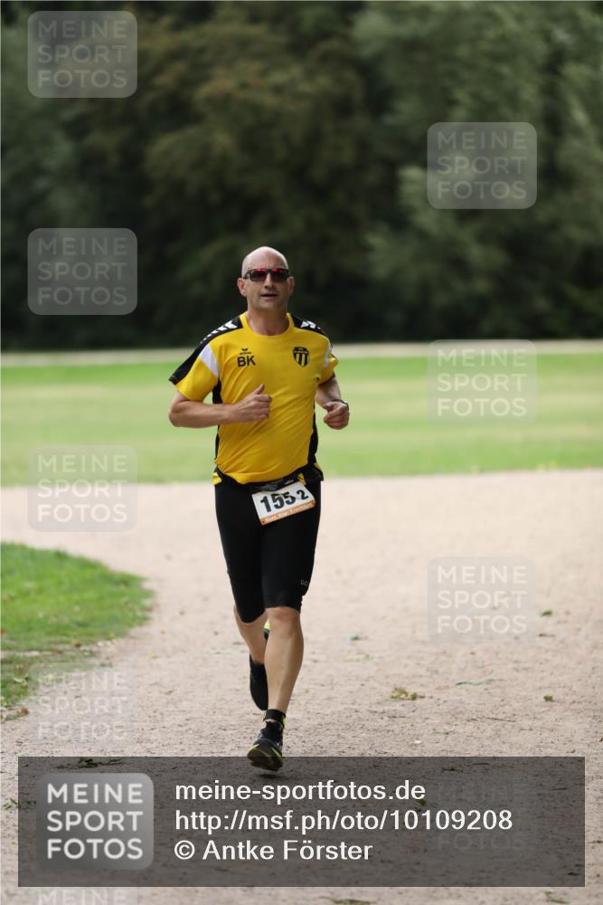 30.08.2026 - Elbe Triathlon Hamburg Antke Förster http://msf.ph/oto/10109208 30.08.2026 15:11:43 Laufen 1552 meine-sportfotos.de
