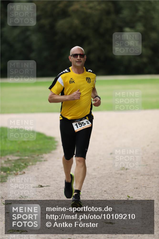 30.08.2026 - Elbe Triathlon Hamburg Antke Förster http://msf.ph/oto/10109210 30.08.2026 15:11:44 Laufen 1552 meine-sportfotos.de