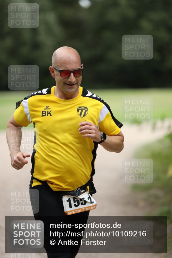 30.08.2026 - Elbe Triathlon Hamburg Antke Förster http://msf.ph/oto/10109216 30.08.2026 15:11:46 Laufen 1906, 1552 meine-sportfotos.de