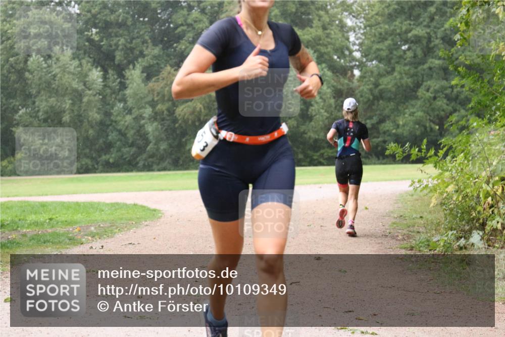 30.08.2026 - Elbe Triathlon Hamburg Antke Förster http://msf.ph/oto/10109349 30.08.2026 15:52:59 Laufen 5, 3 meine-sportfotos.de
