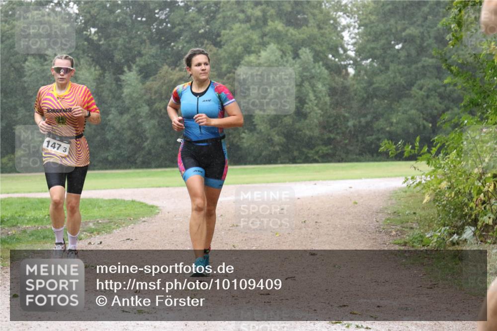 30.08.2026 - Elbe Triathlon Hamburg Antke Förster http://msf.ph/oto/10109409 30.08.2026 15:59:06 Laufen 1001, 147, 3 meine-sportfotos.de