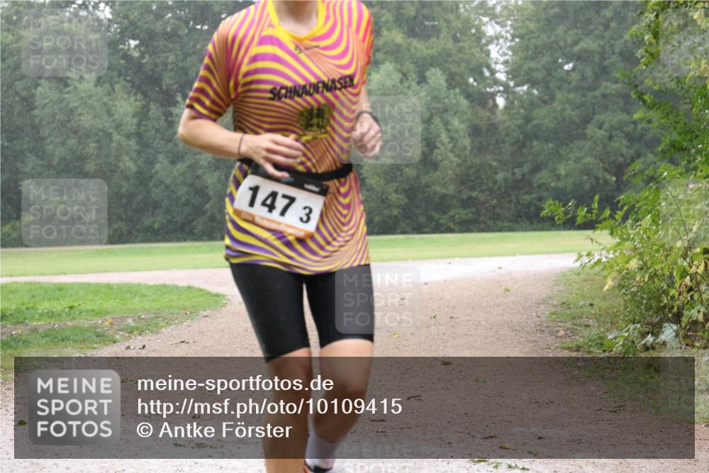 30.08.2026 - Elbe Triathlon Hamburg Antke Förster http://msf.ph/oto/10109415 30.08.2026 15:59:09 Laufen 147, 3 meine-sportfotos.de
