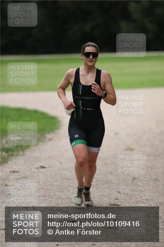 30.08.2026 - Elbe Triathlon Hamburg Antke Förster http://msf.ph/oto/10109416 30.08.2026 15:37:11 Laufen  meine-sportfotos.de