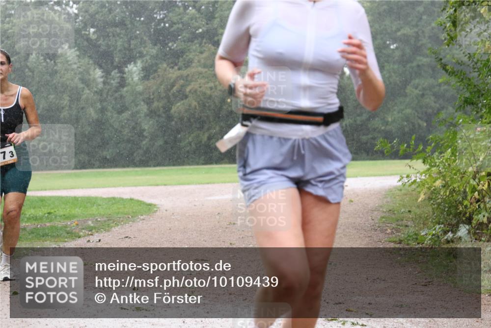 30.08.2026 - Elbe Triathlon Hamburg Antke Förster http://msf.ph/oto/10109439 30.08.2026 16:01:40 Laufen 73 meine-sportfotos.de