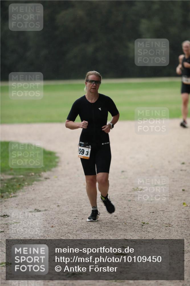 30.08.2026 - Elbe Triathlon Hamburg Antke Förster http://msf.ph/oto/10109450 30.08.2026 15:39:43 Laufen 59, 3 meine-sportfotos.de