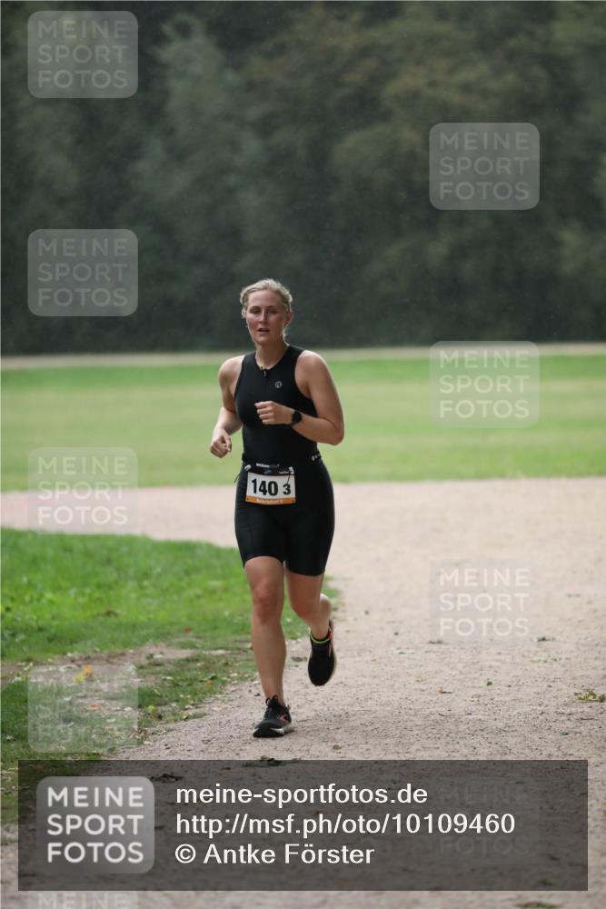 30.08.2026 - Elbe Triathlon Hamburg Antke Förster http://msf.ph/oto/10109460 30.08.2026 15:39:47 Laufen 140, 9 meine-sportfotos.de