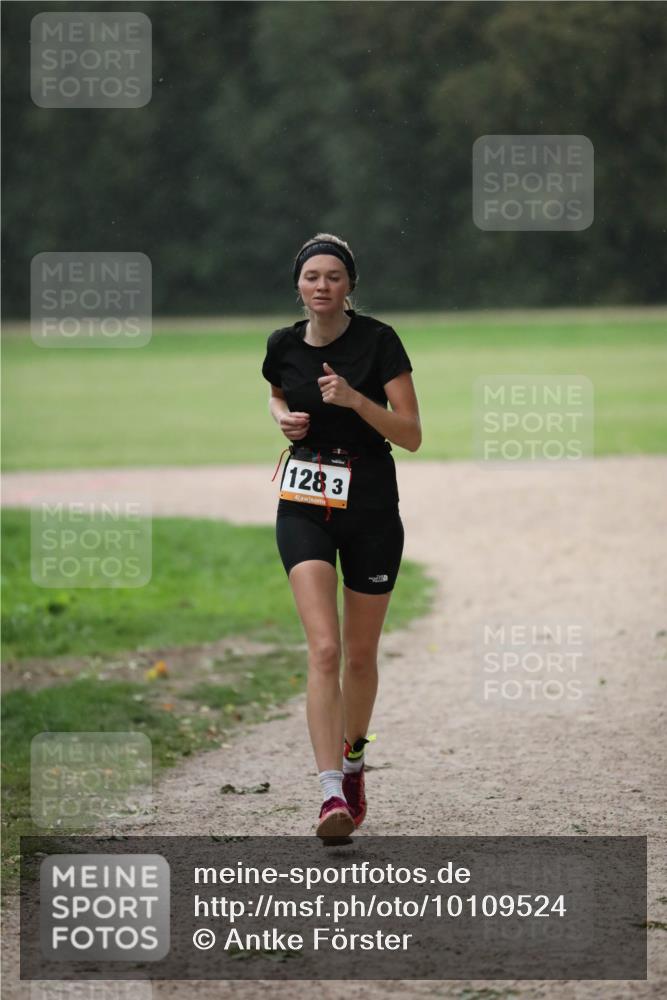 30.08.2026 - Elbe Triathlon Hamburg Antke Förster http://msf.ph/oto/10109524 30.08.2026 15:42:07 Laufen 128, 3, 4 meine-sportfotos.de