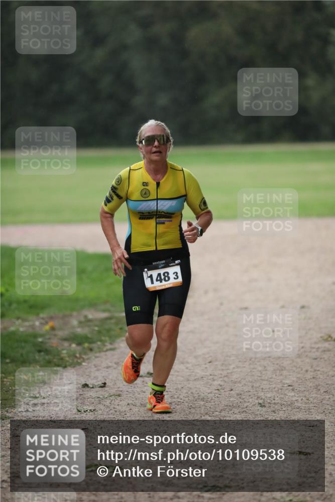 30.08.2026 - Elbe Triathlon Hamburg Antke Förster http://msf.ph/oto/10109538 30.08.2026 15:42:58 Laufen 148, 3 meine-sportfotos.de