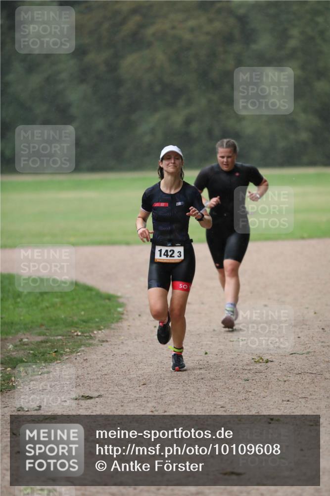 30.08.2026 - Elbe Triathlon Hamburg Antke Förster http://msf.ph/oto/10109608 30.08.2026 15:46:17 Laufen 3, 142, 3 meine-sportfotos.de