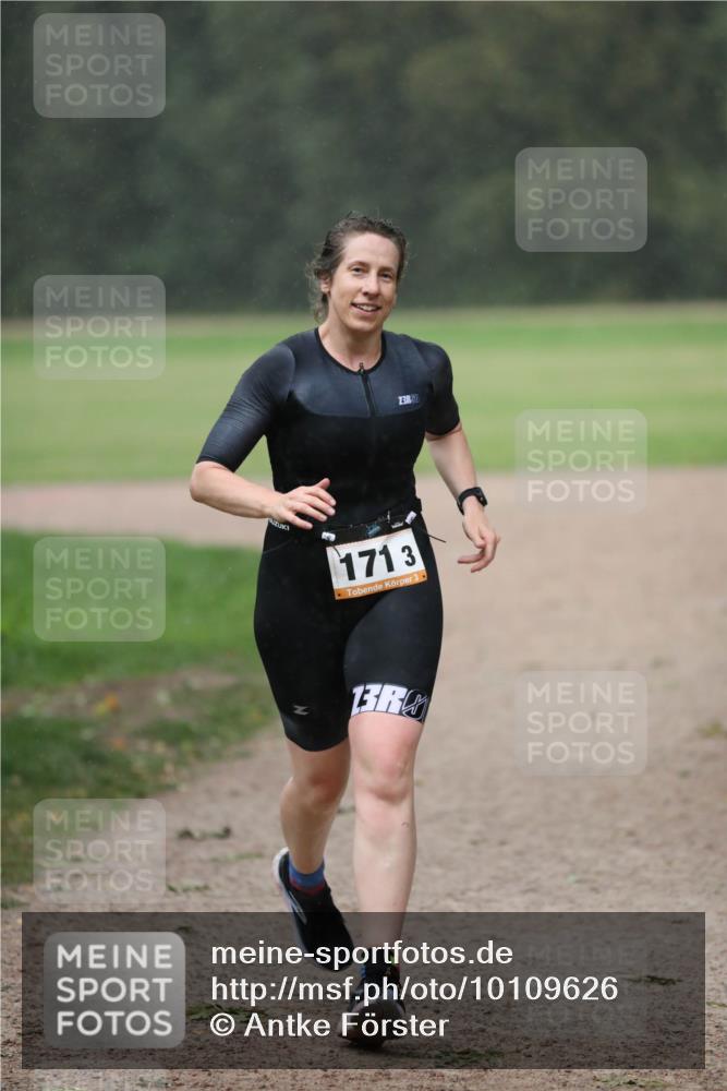 30.08.2026 - Elbe Triathlon Hamburg Antke Förster http://msf.ph/oto/10109626 30.08.2026 15:46:25 Laufen 3, 1713, 3, 13 meine-sportfotos.de