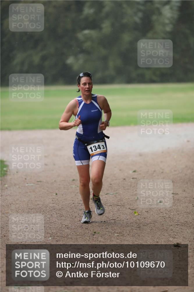 30.08.2026 - Elbe Triathlon Hamburg Antke Förster http://msf.ph/oto/10109670 30.08.2026 15:48:29 Laufen 1343, 3 meine-sportfotos.de
