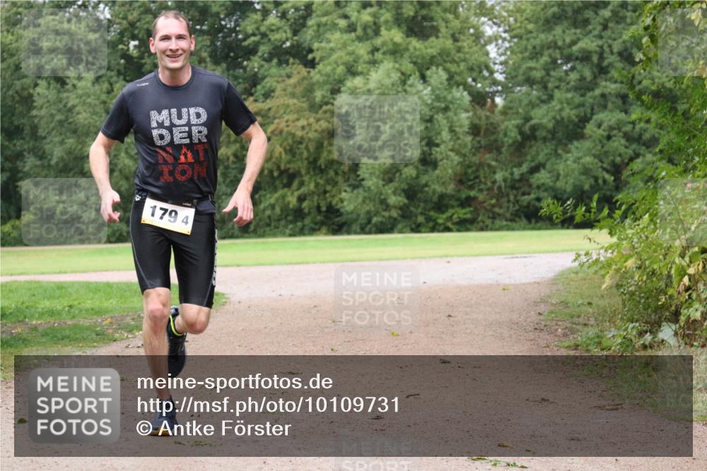 30.08.2026 - Elbe Triathlon Hamburg Antke Förster http://msf.ph/oto/10109731 30.08.2026 16:23:29 Laufen 179, 4 meine-sportfotos.de