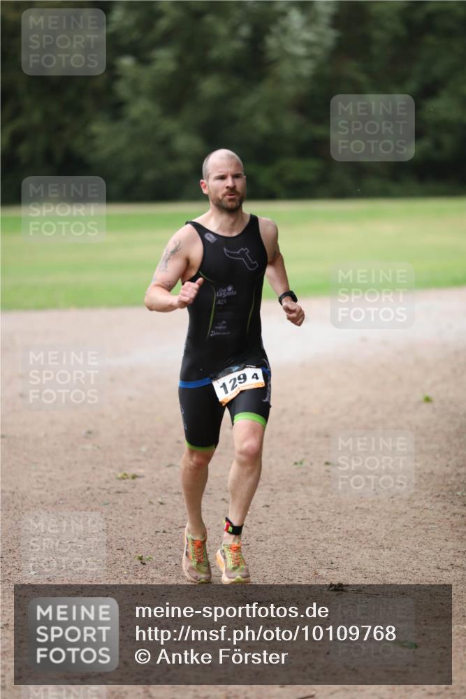 30.08.2026 - Elbe Triathlon Hamburg Antke Förster http://msf.ph/oto/10109768 30.08.2026 15:54:23 Laufen 1294 meine-sportfotos.de