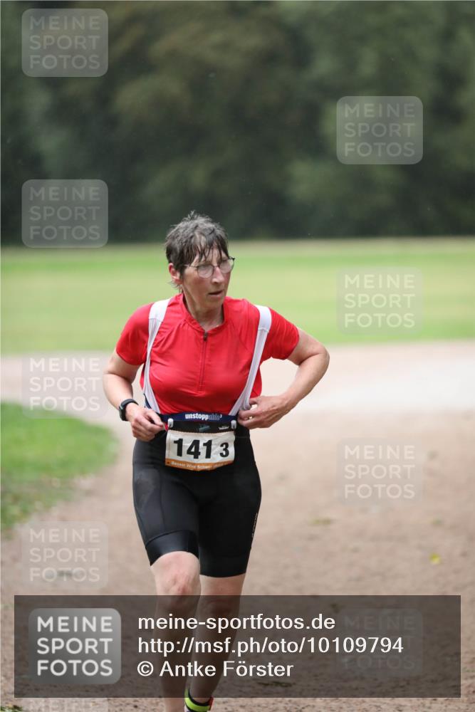 30.08.2026 - Elbe Triathlon Hamburg Antke Förster http://msf.ph/oto/10109794 30.08.2026 15:57:54 Laufen 1413 meine-sportfotos.de