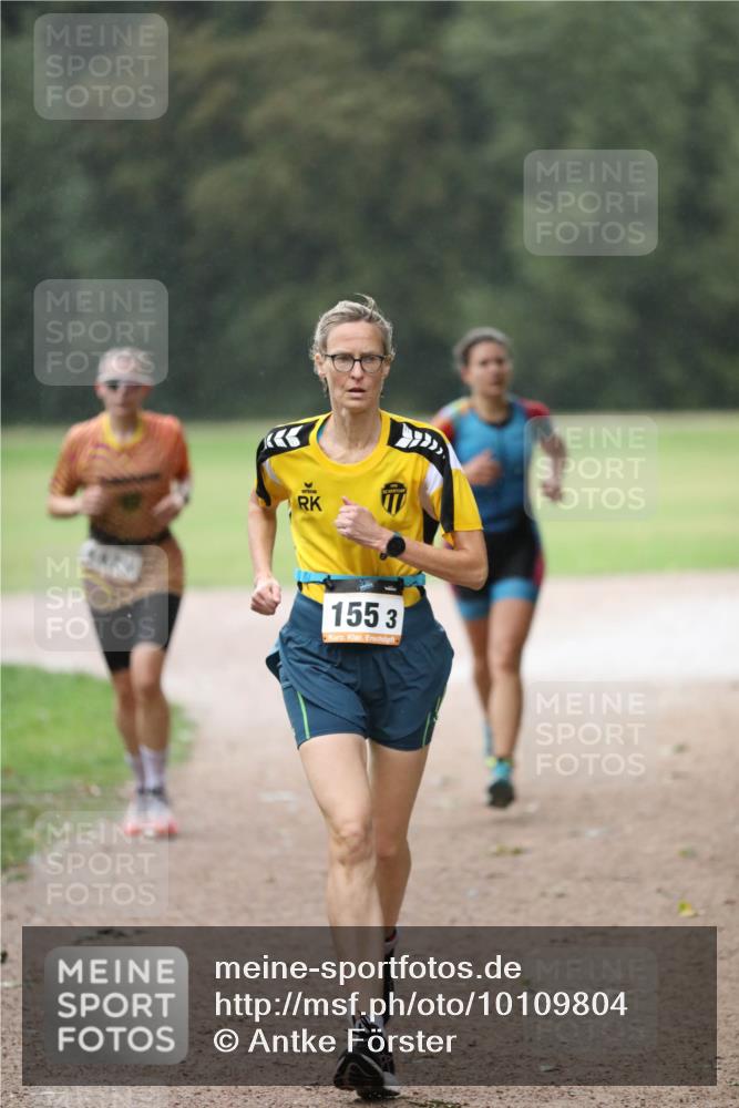 30.08.2026 - Elbe Triathlon Hamburg Antke Förster http://msf.ph/oto/10109804 30.08.2026 15:59:04 Laufen 1553 meine-sportfotos.de