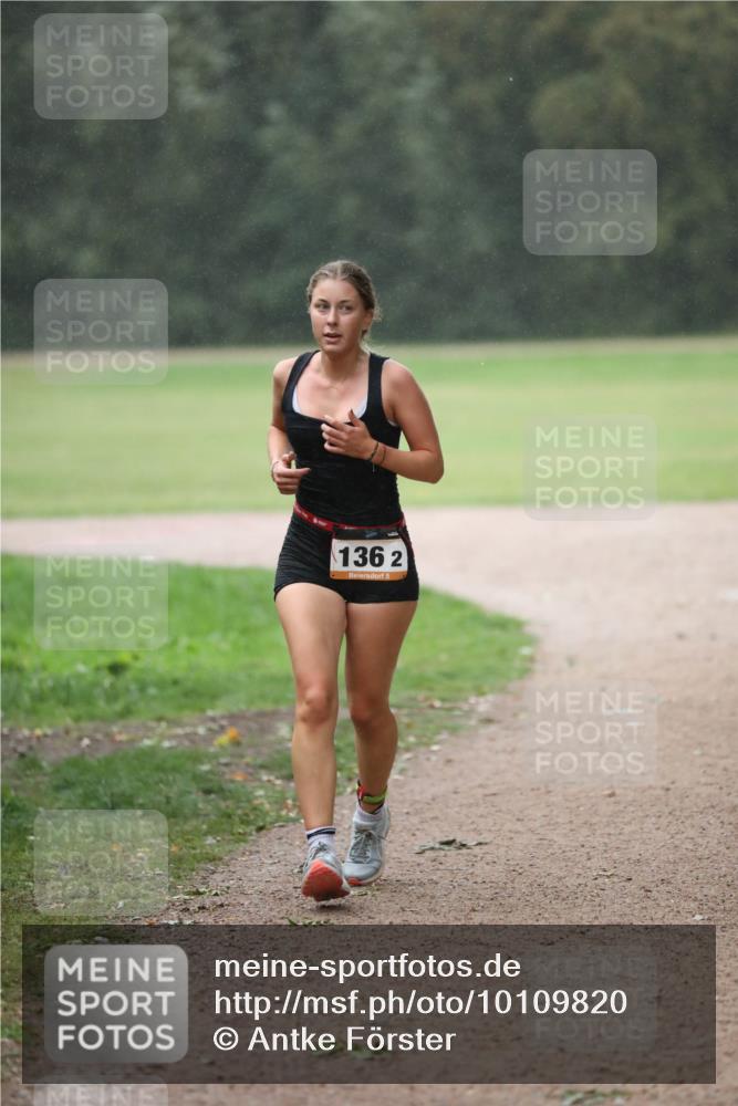 30.08.2026 - Elbe Triathlon Hamburg Antke Förster http://msf.ph/oto/10109820 30.08.2026 15:59:57 Laufen 136, 2, 5 meine-sportfotos.de