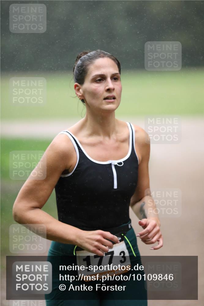 30.08.2026 - Elbe Triathlon Hamburg Antke Förster http://msf.ph/oto/10109846 30.08.2026 16:01:44 Laufen 1773 meine-sportfotos.de