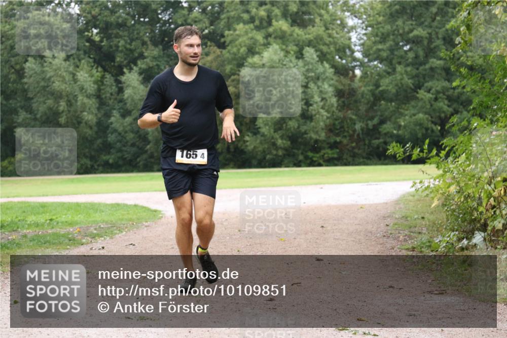 30.08.2026 - Elbe Triathlon Hamburg Antke Förster http://msf.ph/oto/10109851 30.08.2026 16:29:22 Laufen 165, 4 meine-sportfotos.de