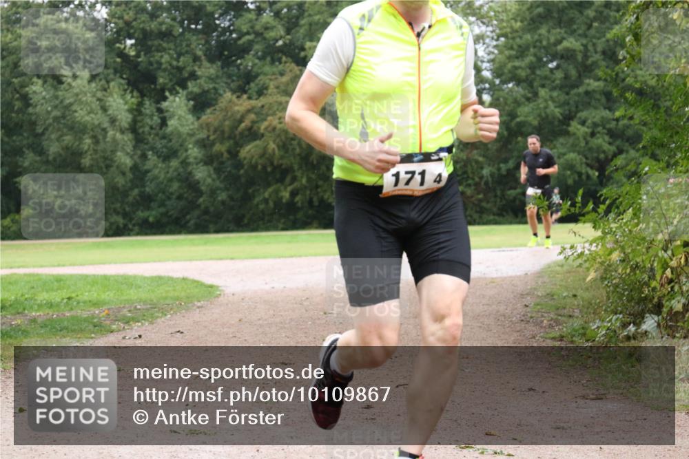 30.08.2026 - Elbe Triathlon Hamburg Antke Förster http://msf.ph/oto/10109867 30.08.2026 16:30:14 Laufen 171, 4 meine-sportfotos.de