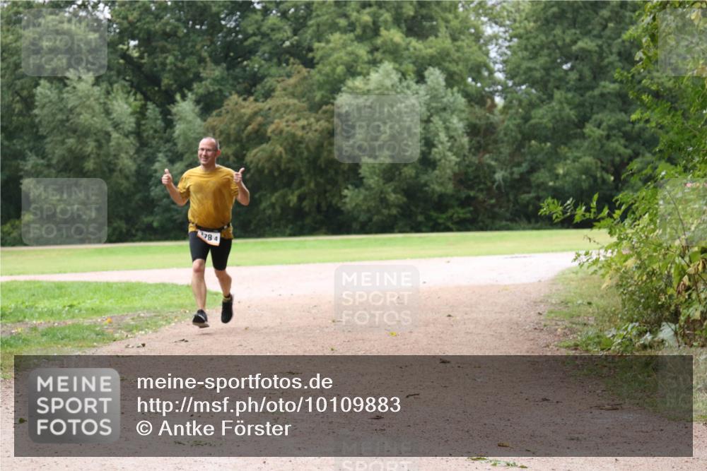 30.08.2026 - Elbe Triathlon Hamburg Antke Förster http://msf.ph/oto/10109883 30.08.2026 16:31:07 Laufen 78, 4 meine-sportfotos.de